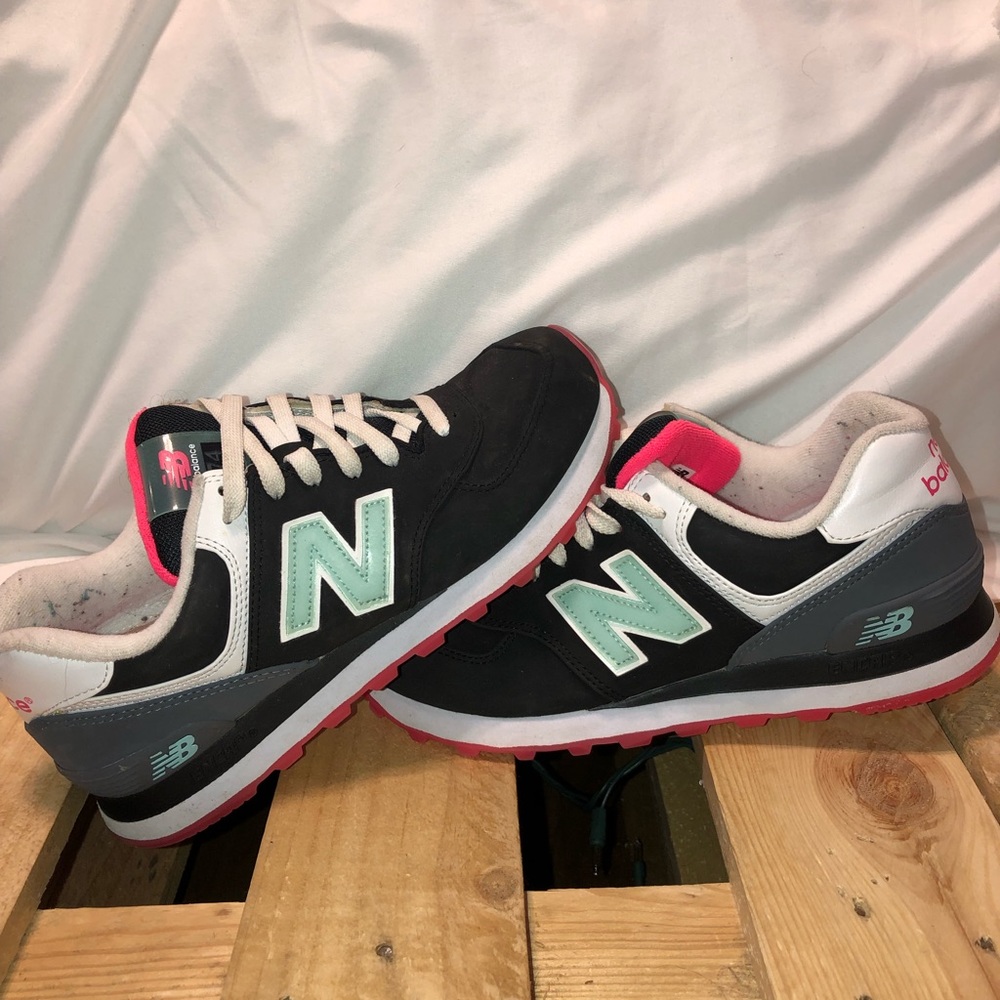 Women’s New Balance Shoes!